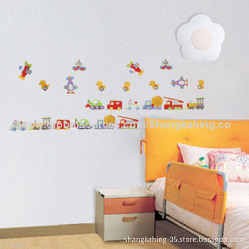 Non-toxic Colorful Wall Decal for Kids with CMYK and UV Printing, Eco-friendly Material